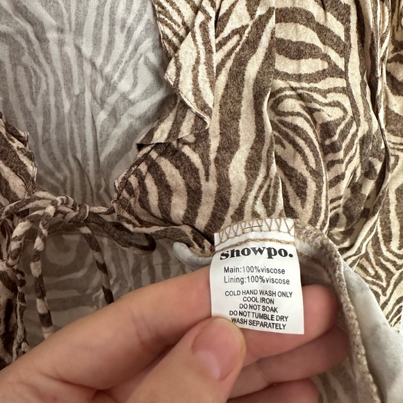 Australian Showpo tie front blouse. Sexy Tiger pattern. Size US6 Small. - Picture 6 of 6